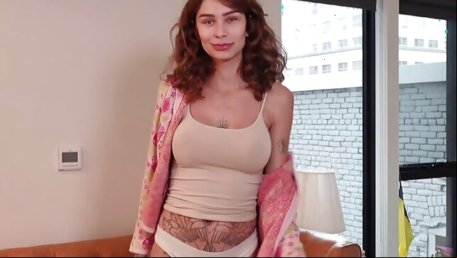 SEXY AND HOT TRANS GIRL ladyboy shemale porn big tits shemale porn blowjob shemale porn